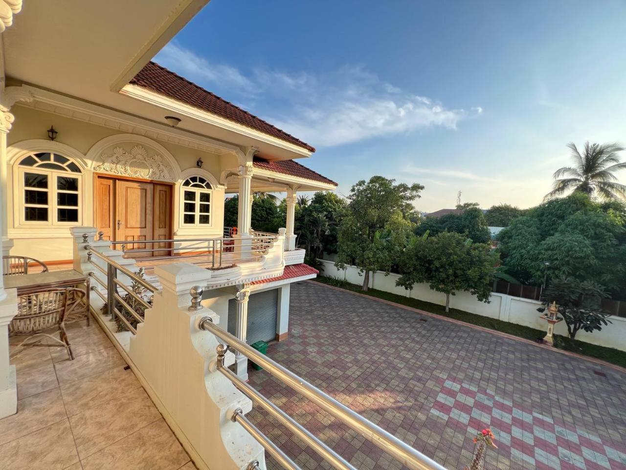 באטאמבנג Lotus Blanc Homestay Villa מראה חיצוני תמונה