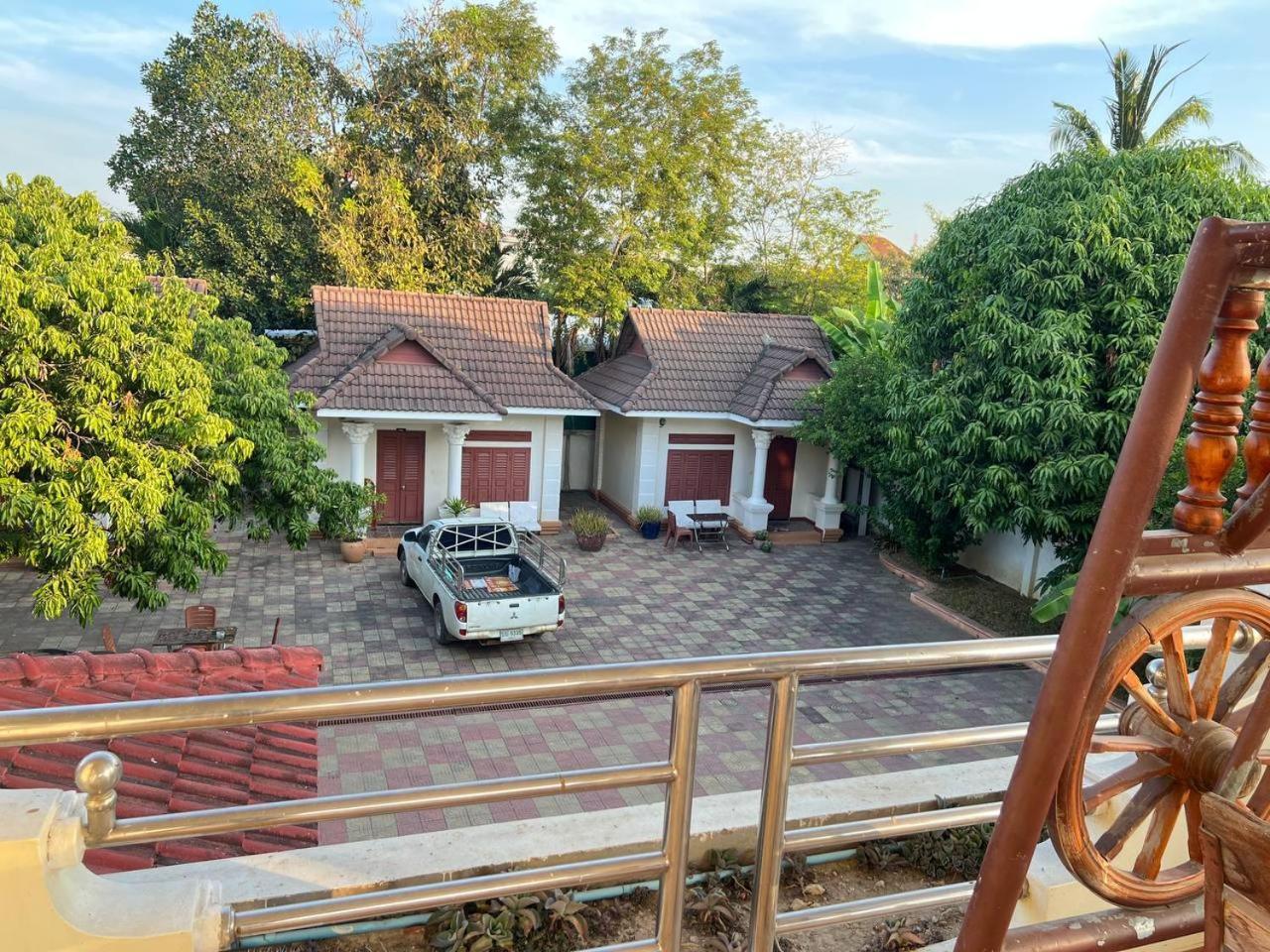 באטאמבנג Lotus Blanc Homestay Villa מראה חיצוני תמונה